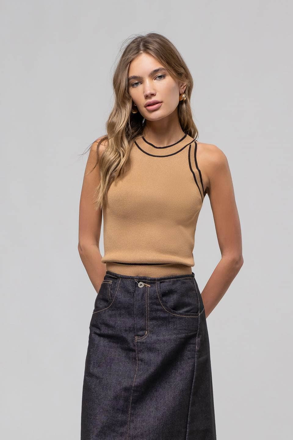 The Courtney Contrast Hight Neck
