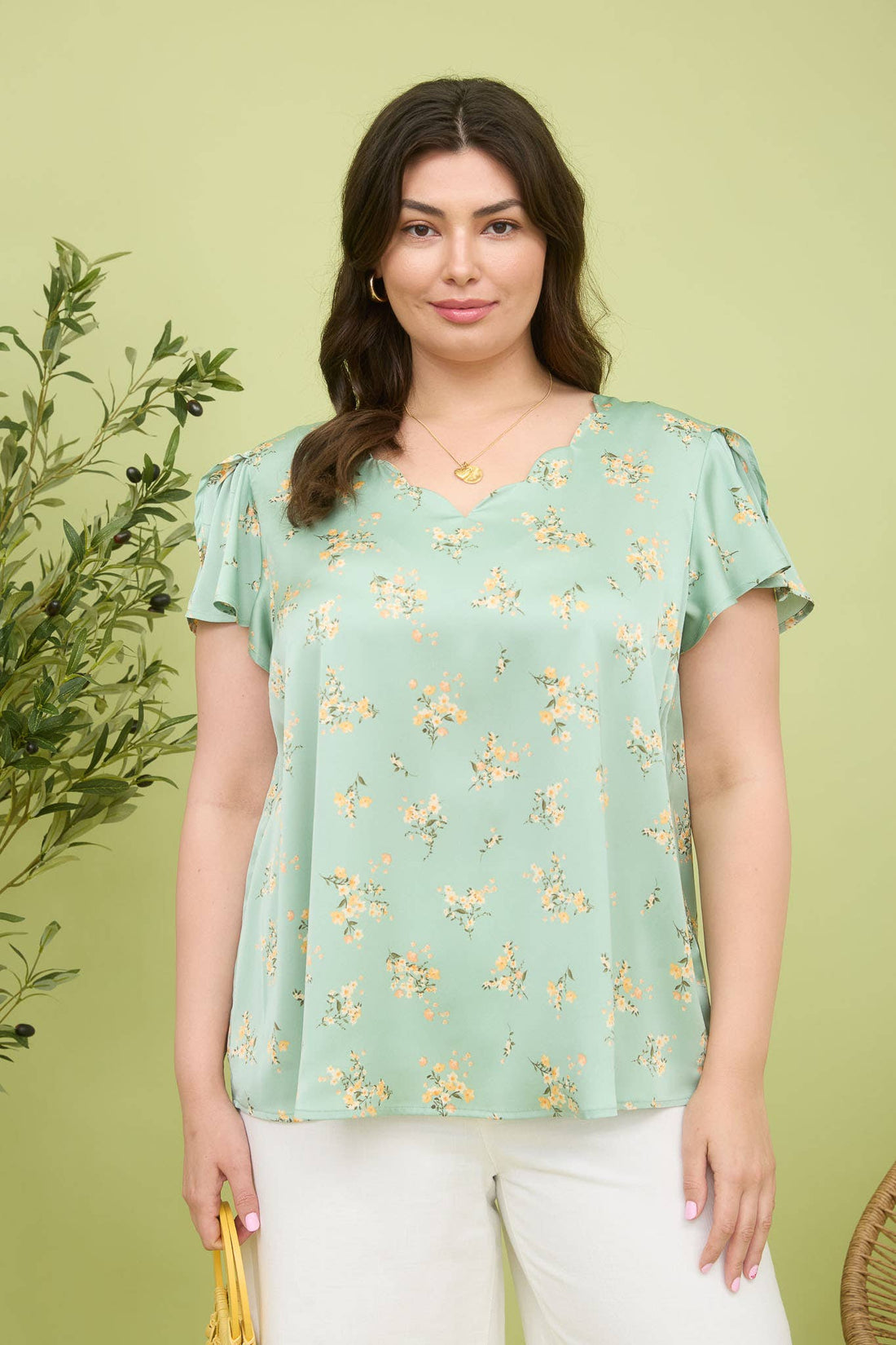 Minty Floral Scallop Blouse
